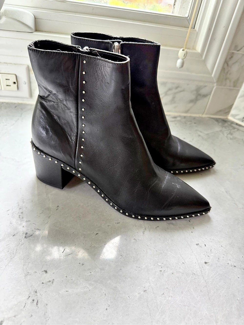 Dolce Vita Studded Pointed-Toe Ankle Boots Black US 7